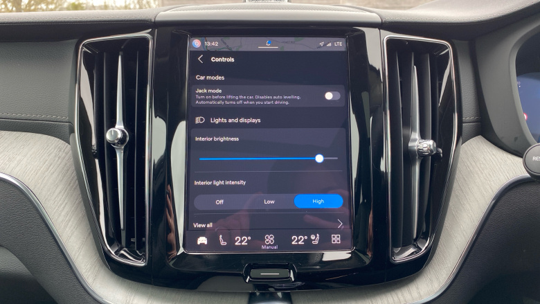 Volvo XC60 2.0 B5P Ultra Dark 5dr AWD Geartronic Petrol Estate